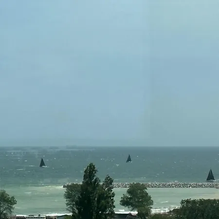 Donna Alba Seaview Penthouse, Casa Ta De Pe Plaja Apartment *