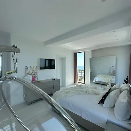 Apartment Donna Alba Seaview Penthouse, Casa Ta De Pe Plaja Neptun