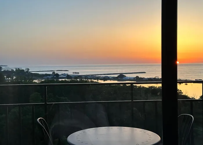 Donna Alba Seaview Penthouse, Casa Ta De Pe Plaja *