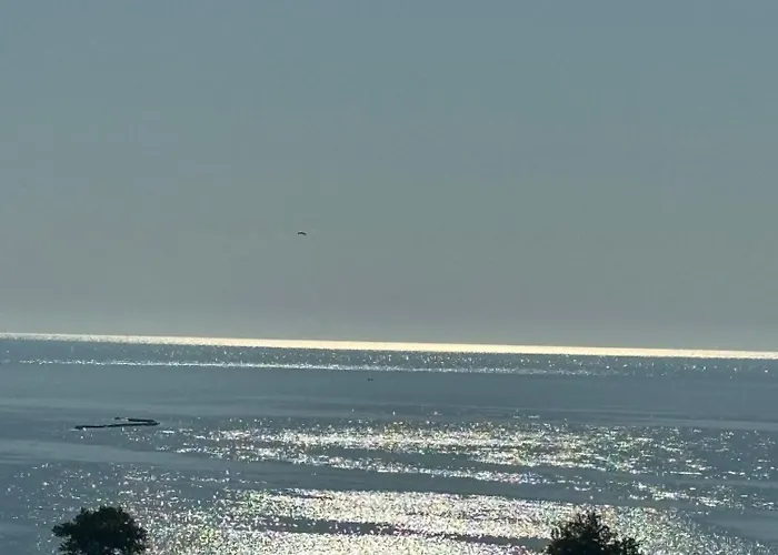 Appartement Donna Alba Seaview Penthouse, Casa Ta De Pe Plaja