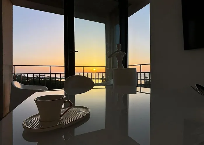 Donna Alba Seaview Penthouse, Casa Ta De Pe Plaja