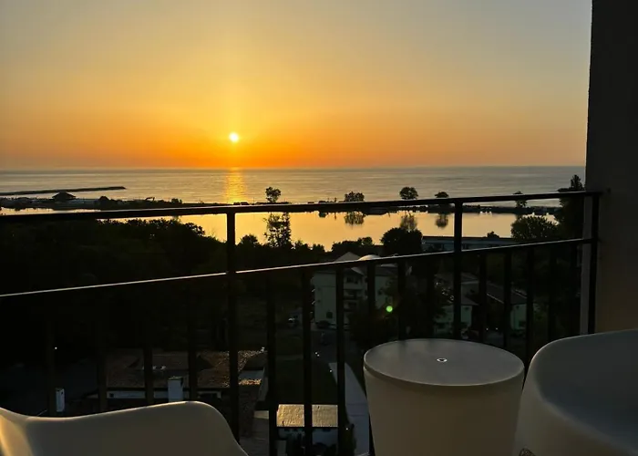 Appartement Donna Alba Seaview Penthouse, Casa Ta De Pe Plaja Neptun