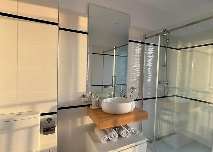 Donna Alba Seaview Penthouse, Casa Ta De Pe Plaja