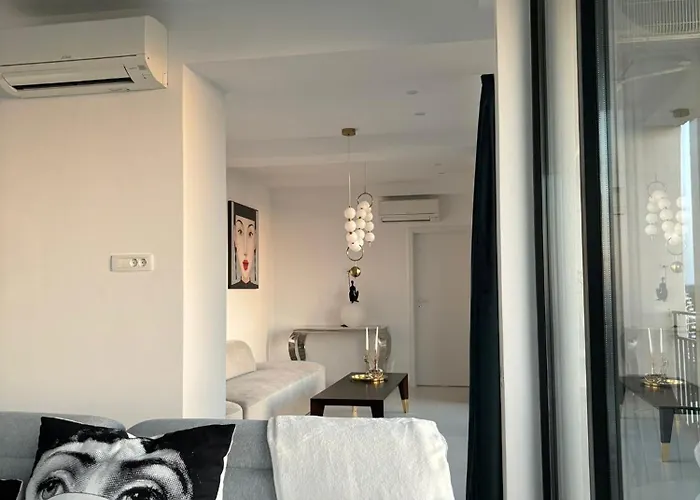 Donna Alba Seaview Penthouse, Casa Ta De Pe Plaja *