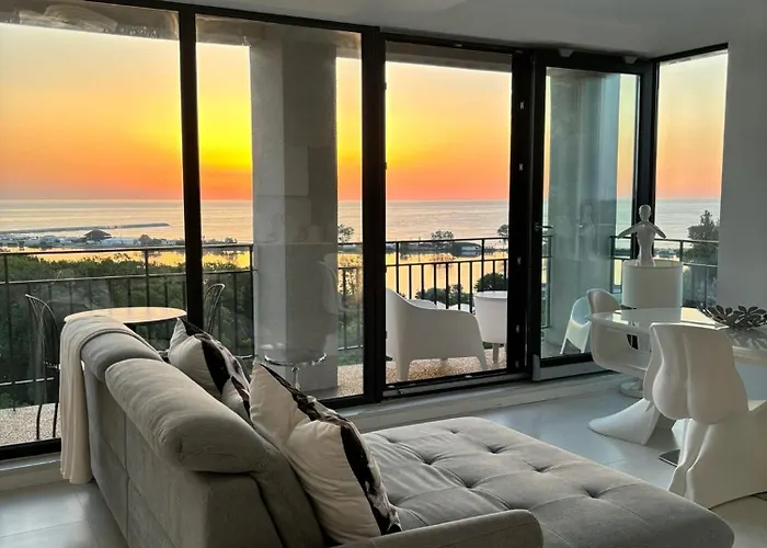 Donna Alba Seaview Penthouse, Casa Ta De Pe Plaja Appartement Neptun