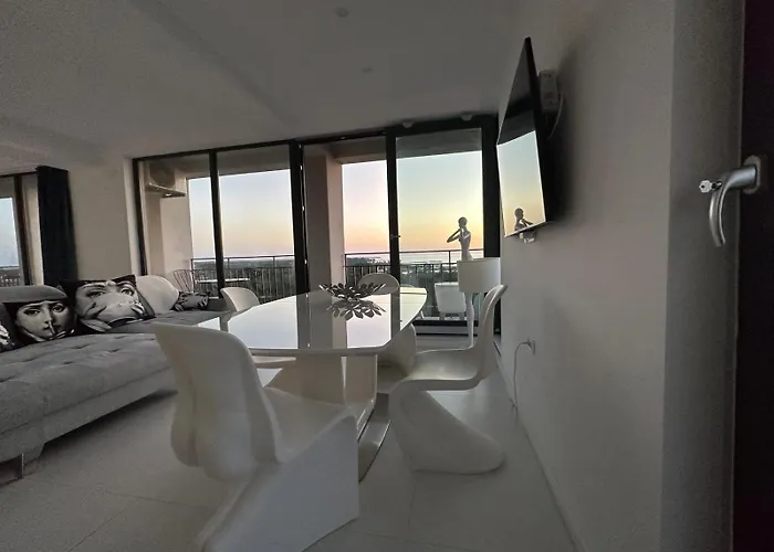 Donna Alba Seaview Penthouse, Casa Ta De Pe Plaja *