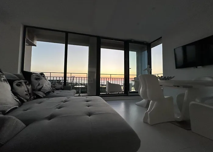 Donna Alba Seaview Penthouse, Casa Ta De Pe Plaja