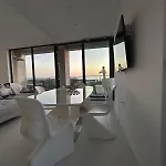Donna Alba Seaview Penthouse, Casa Ta De Pe Plaja *