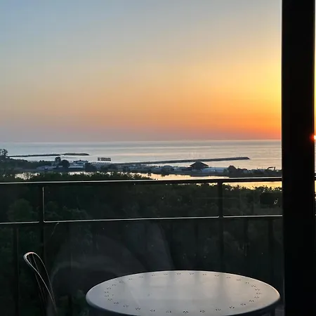 Donna Alba Seaview Penthouse, Casa Ta De Pe Plaja *