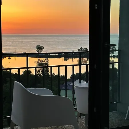 Lägenhet Donna Alba Seaview Penthouse, Casa Ta De Pe Plaja *