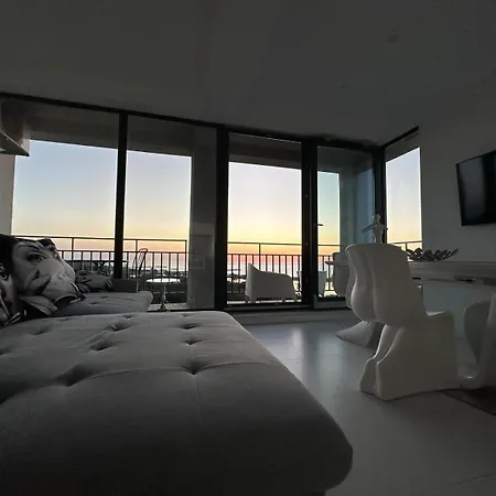Donna Alba Seaview Penthouse, Casa Ta De Pe Plaja